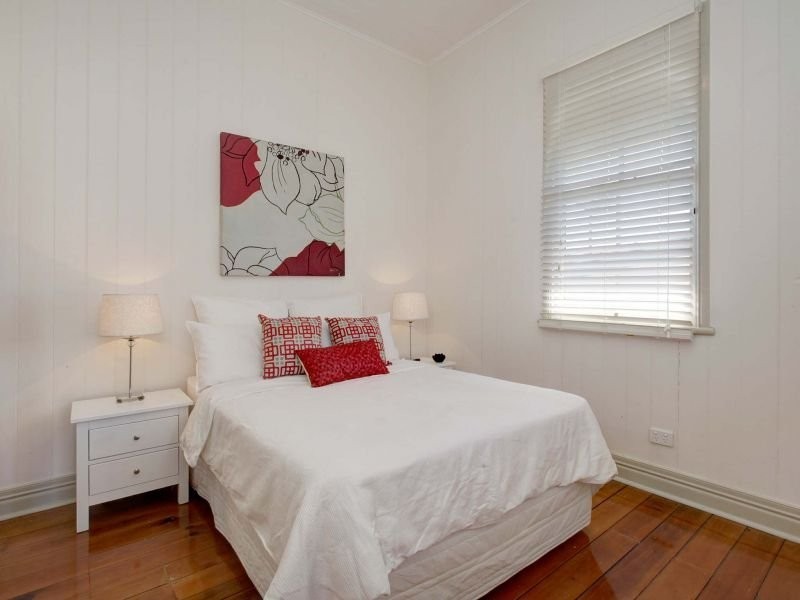 129 Molloy Road, Morningside QLD 4170