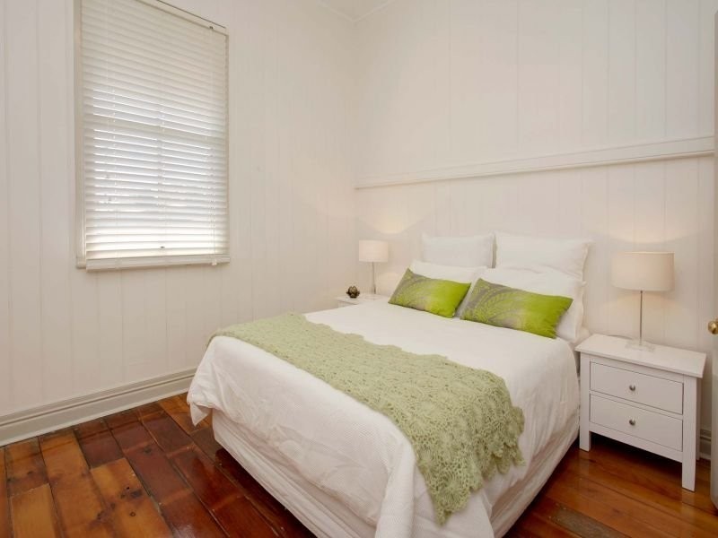 129 Molloy Road, Morningside QLD 4170