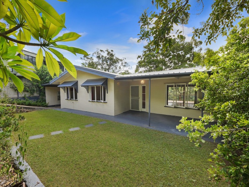 20 Greenway Street, Grange QLD 4051