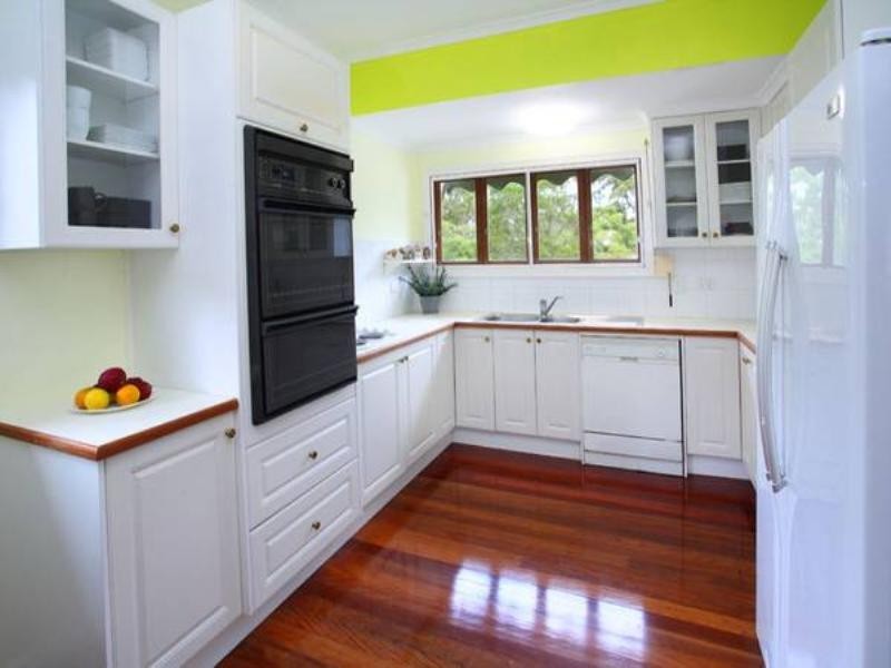 44 Burbong Street, Chapel Hill QLD 4069