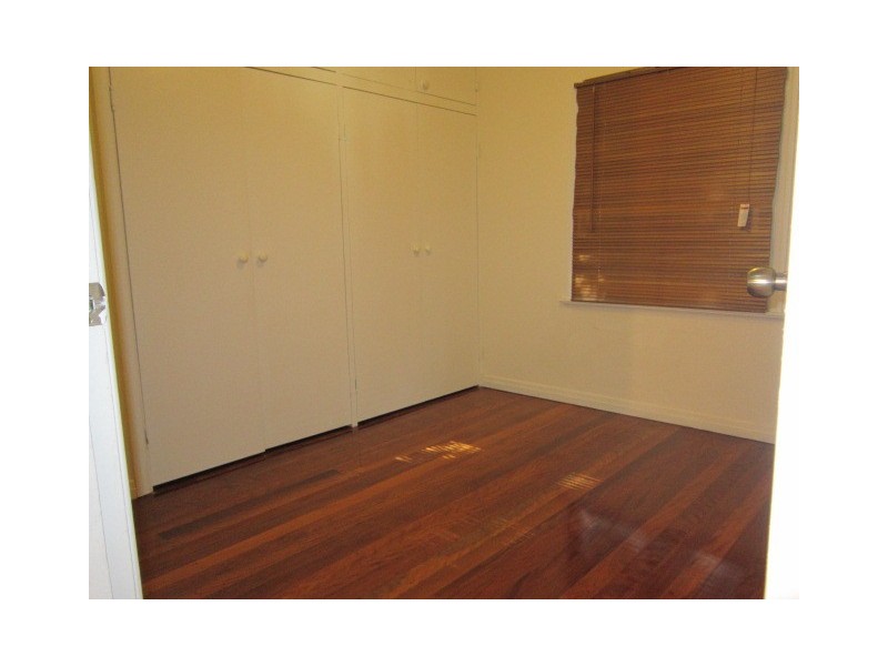 44 Burbong Street, Chapel Hill QLD 4069