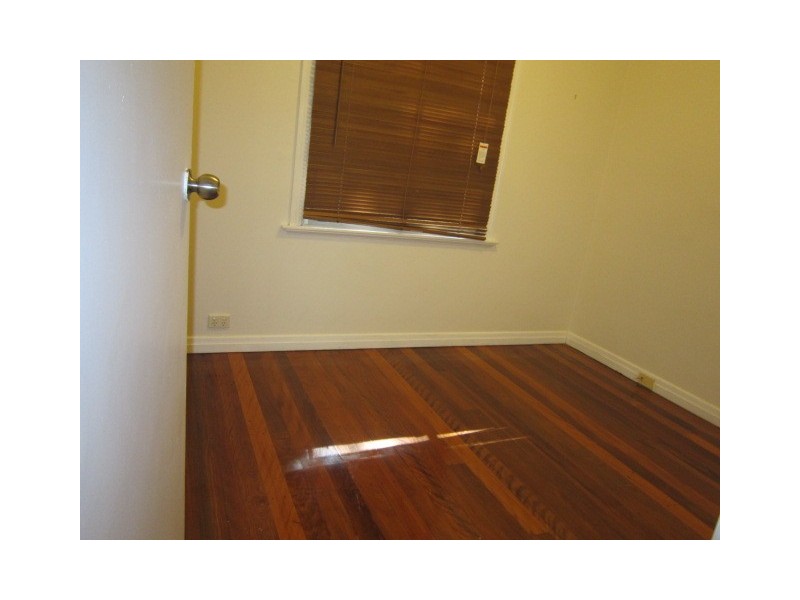 44 Burbong Street, Chapel Hill QLD 4069