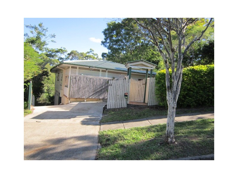44 Burbong Street, Chapel Hill QLD 4069