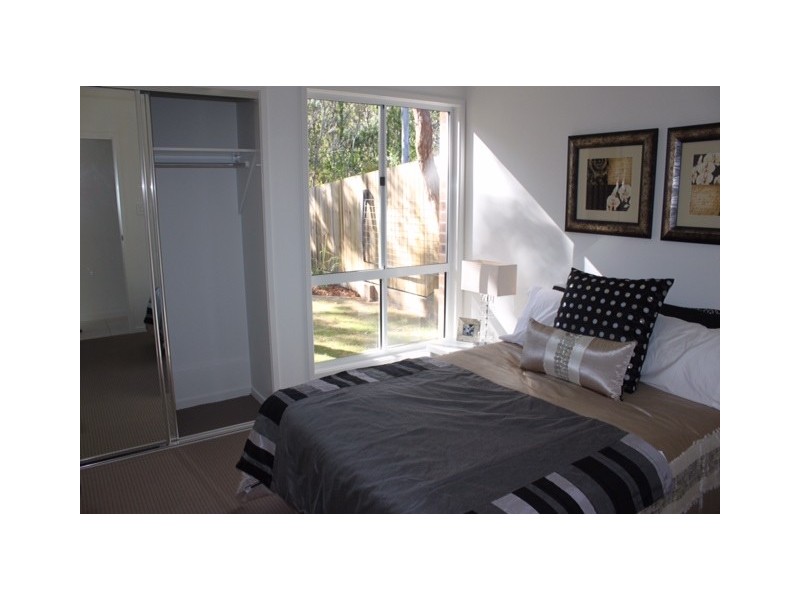 32 Sandi Street, Oxley QLD 4075