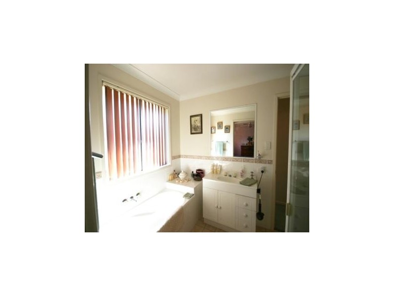 37 Robinson Crescent, Runcorn QLD 4113