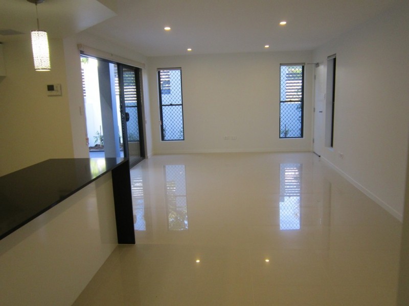 1/2 Clausen Street, Mount Gravatt East QLD 4122