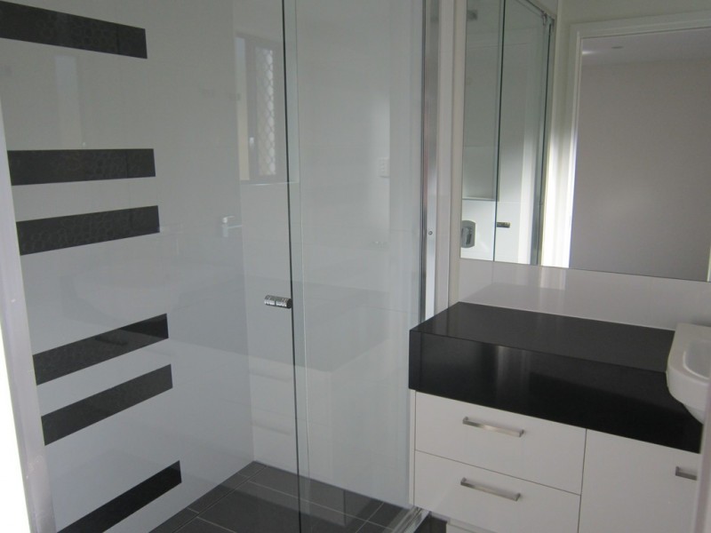 1/2 Clausen Street, Mount Gravatt East QLD 4122