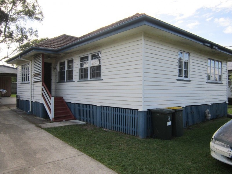 11 Boles Street, Stafford QLD 4053