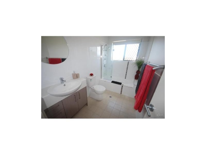 4/9 York Street, Nundah QLD 4012