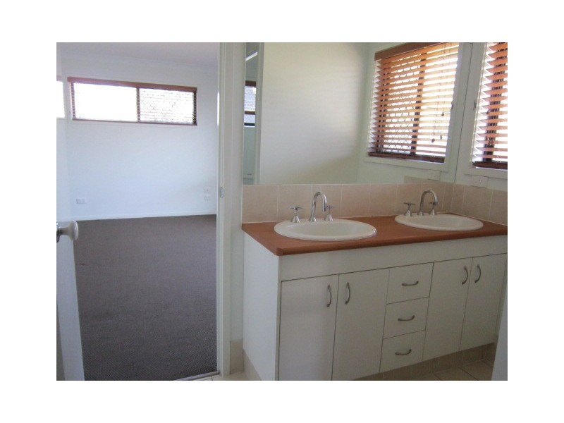 19 Bellbird Drive, Bellbird Park QLD 4300