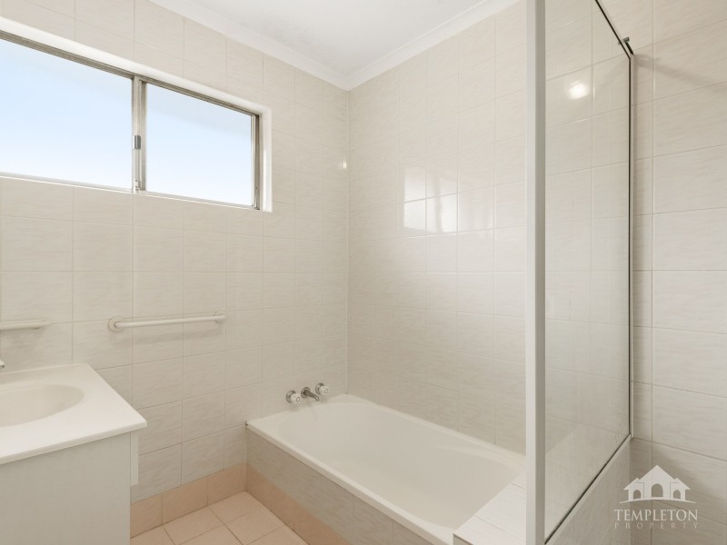 16 Trood Street, Macgregor QLD 4109