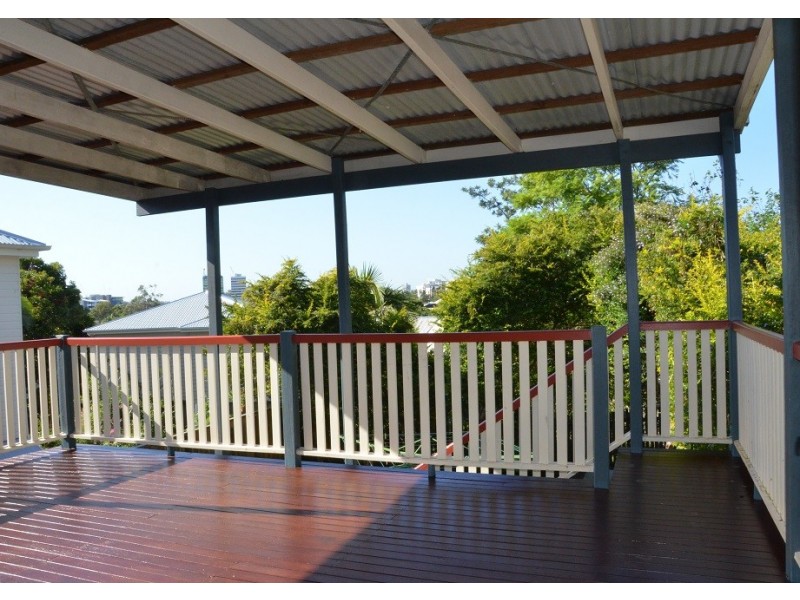 18 Thomas Street, Auchenflower QLD 4066