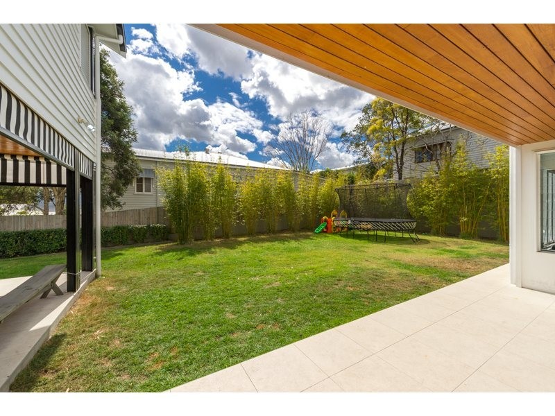 25 Kauri Road, Ashgrove QLD 4060