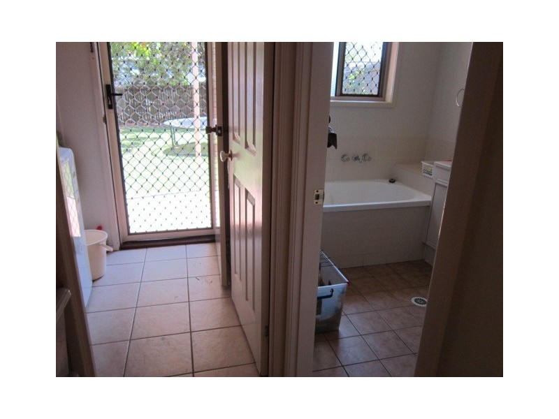 29 Rookwood Avenue, Coopers Plains QLD 4108