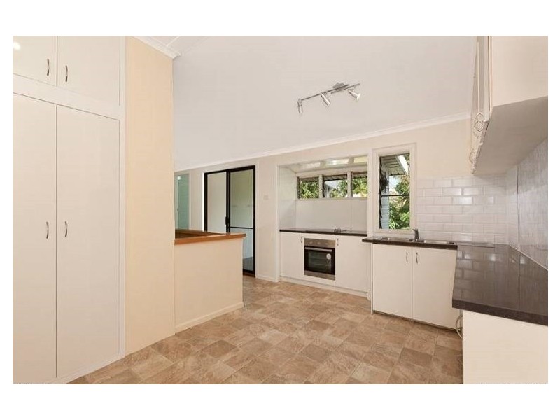 5 Broadway Street, Red Hill QLD 4059