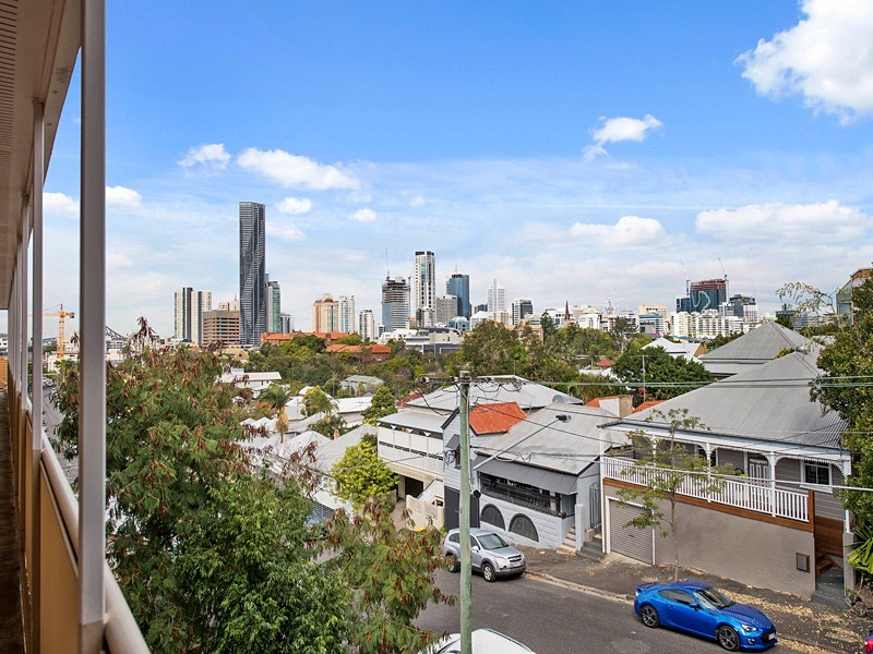 15/179 Kennigo Street, Spring Hill QLD 4000