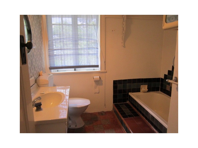 127 Indooroopilly Road, Taringa QLD 4068