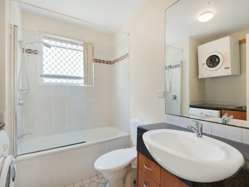 4/23 Bellevue Terrace, St Lucia QLD 4067