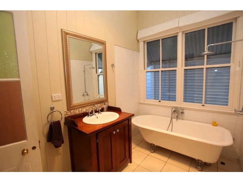 19 Ruth Street, Wilston QLD 4051