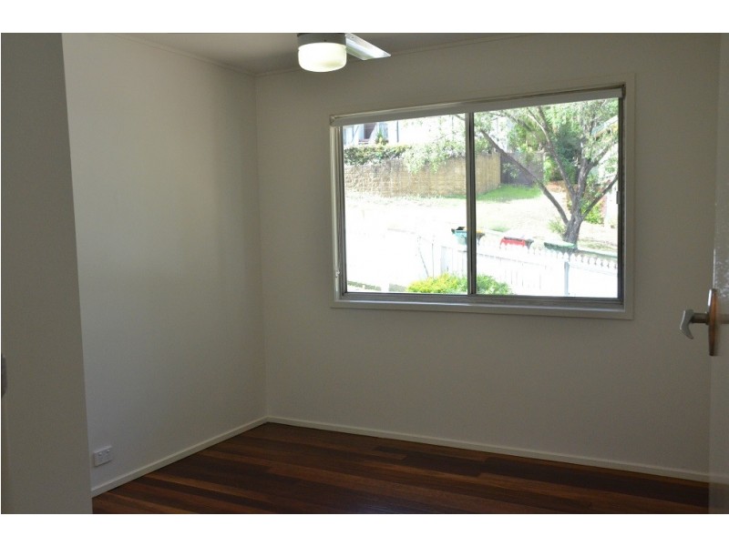 27 Almeida Street, Indooroopilly QLD 4068