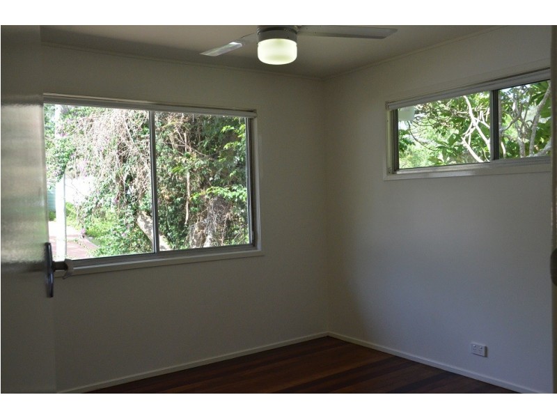 27 Almeida Street, Indooroopilly QLD 4068