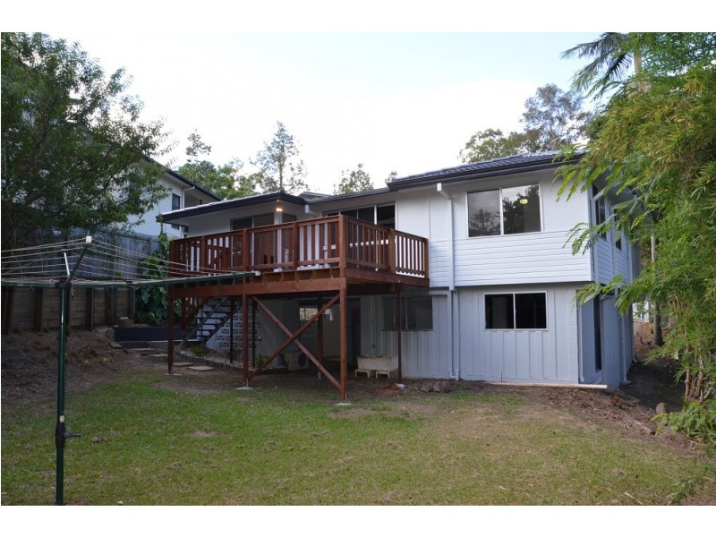 27 Almeida Street, Indooroopilly QLD 4068