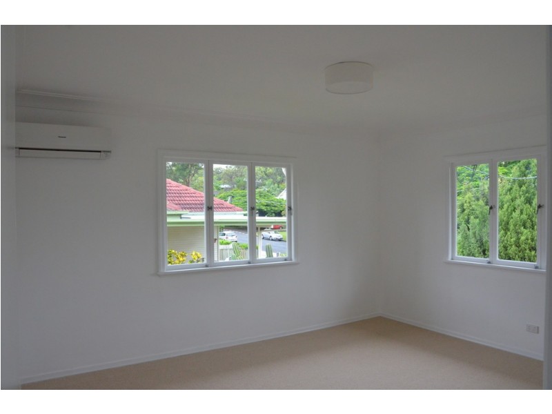 14 Woodville Place, Annerley QLD 4103