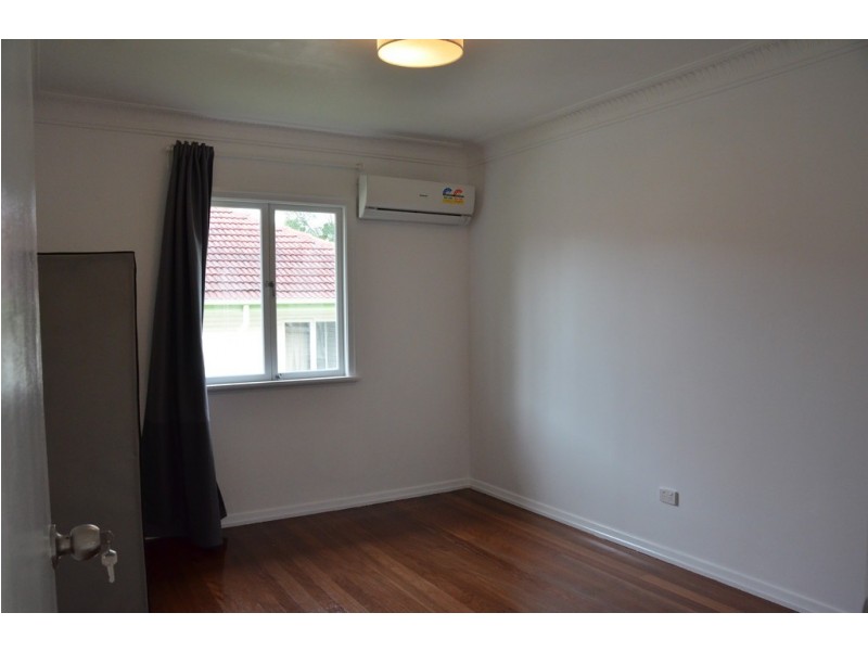 14 Woodville Place, Annerley QLD 4103