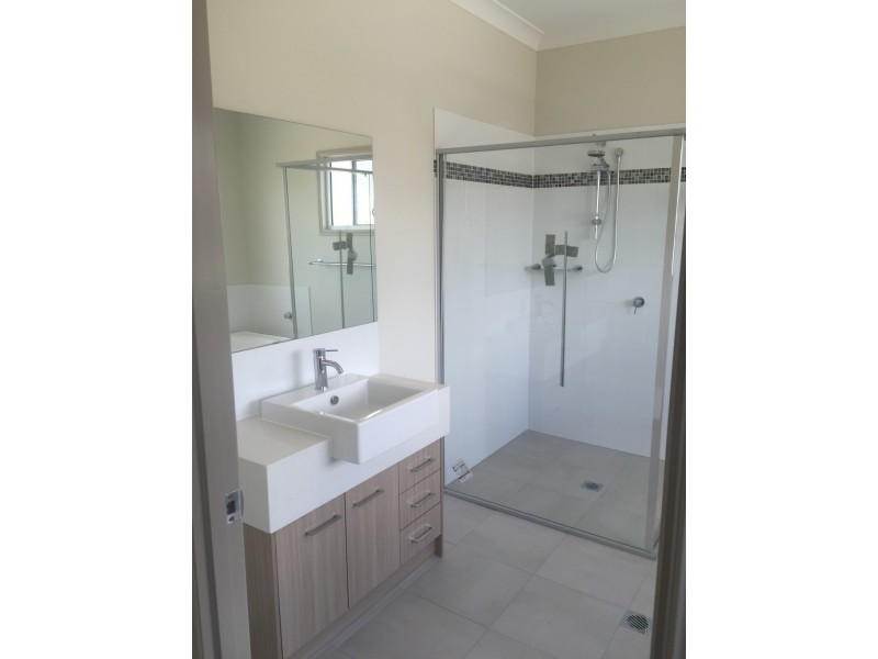 1 Kathdan Close, Upper Kedron QLD 4055