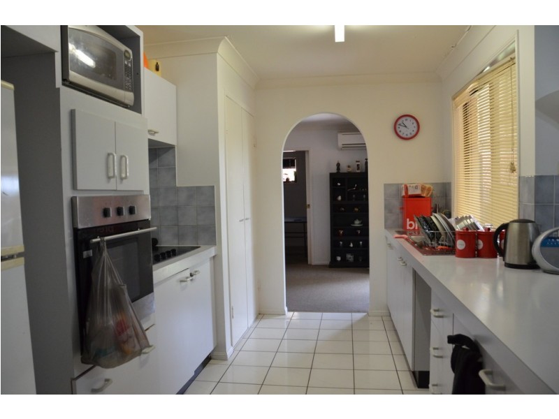 69 Chatsworth Cct, Capalaba QLD 4157