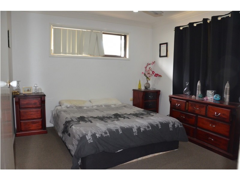 69 Chatsworth Cct, Capalaba QLD 4157