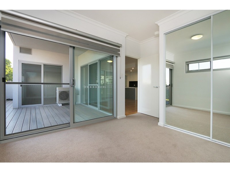 8/2 Rowe Ave, Rivervale WA 6103