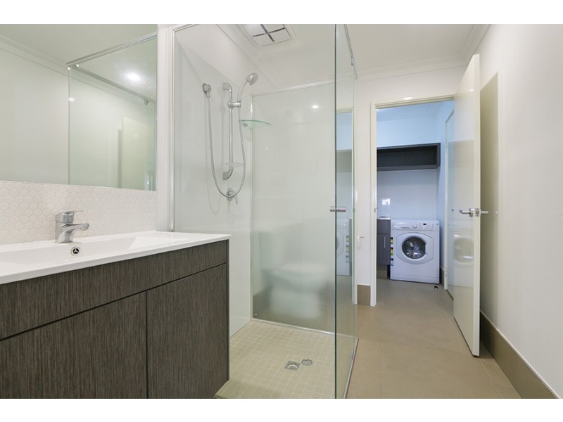 8/2 Rowe Ave, Rivervale WA 6103