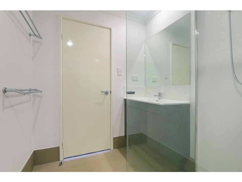 8/2 Rowe Ave, Rivervale WA 6103