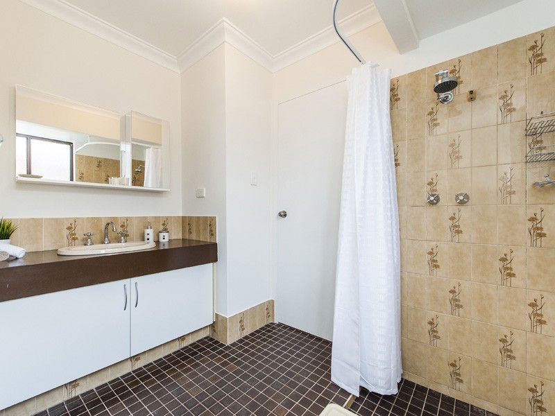 24 Celosia Way, Riverton WA 6148