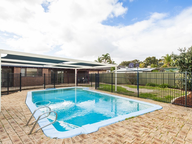 24 Celosia Way, Riverton WA 6148