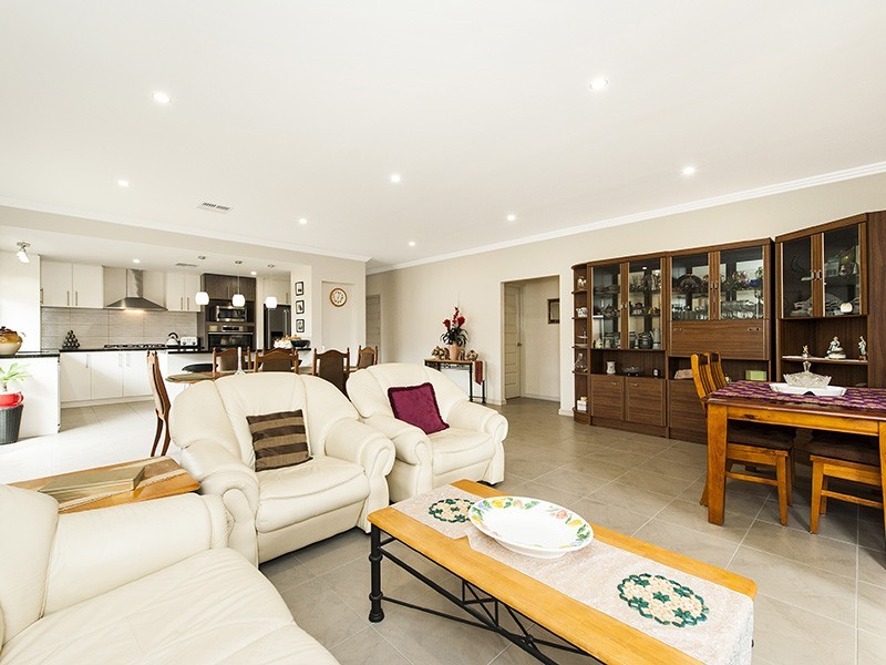 7 Cordy Place, Beckenham WA 6107