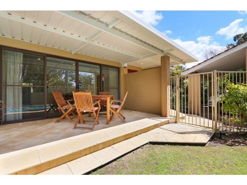 27 Tain Street, Applecross WA 6153