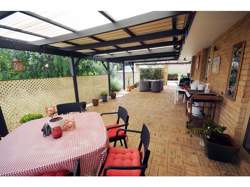 90 Natham Square, Swan View WA 6056