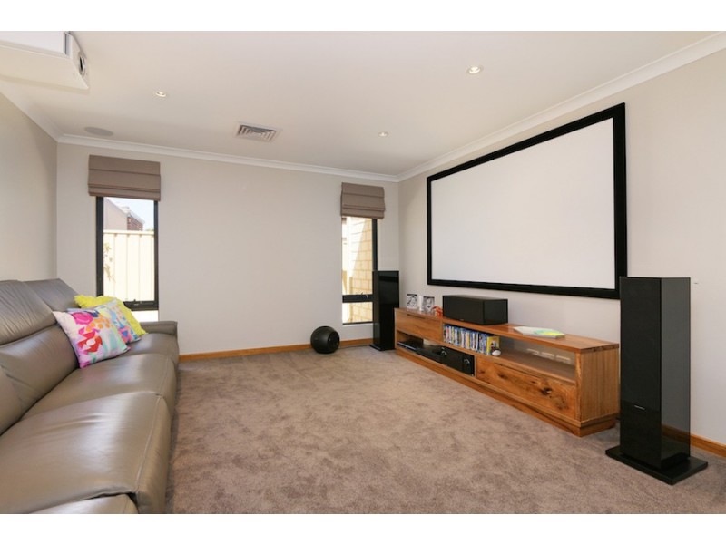 83 Wattle Mews, Hocking WA 6065