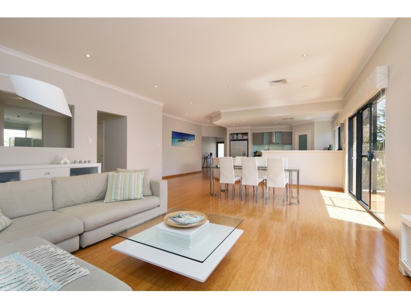 83 Wattle Mews, Hocking WA 6065