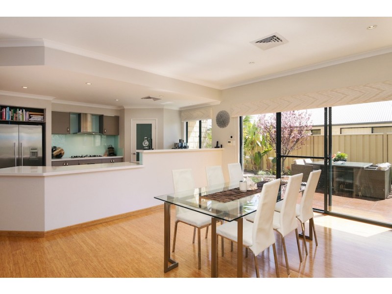 83 Wattle Mews, Hocking WA 6065