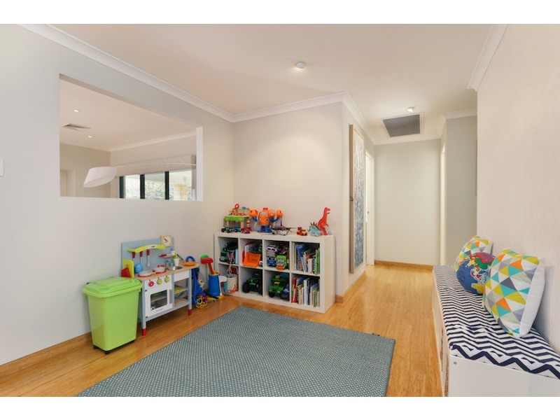 83 Wattle Mews, Hocking WA 6065