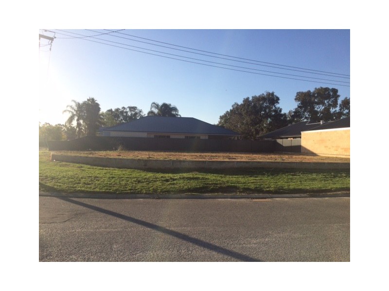 11 Cordy Place, Beckenham WA 6107