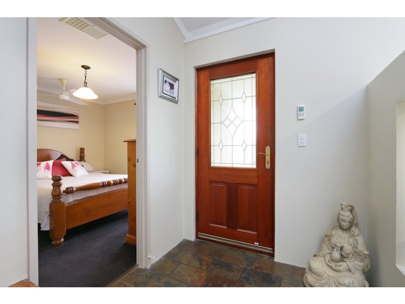 5 Harvey Close, Gosnells WA 6110