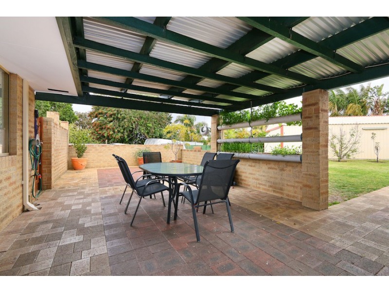 5 Harvey Close, Gosnells WA 6110