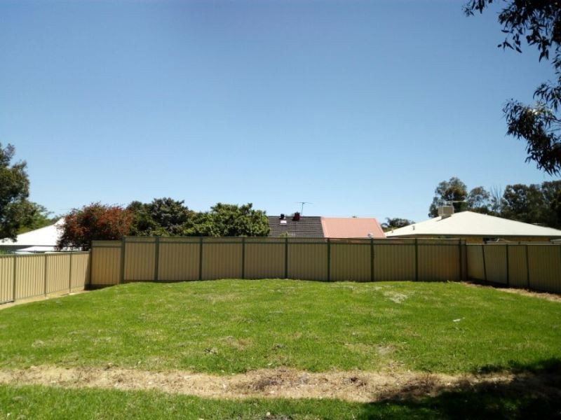 17 Corbel Lane, Byford WA 6122