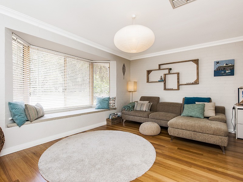 34 Bibra Drive, Bibra Lake WA 6163