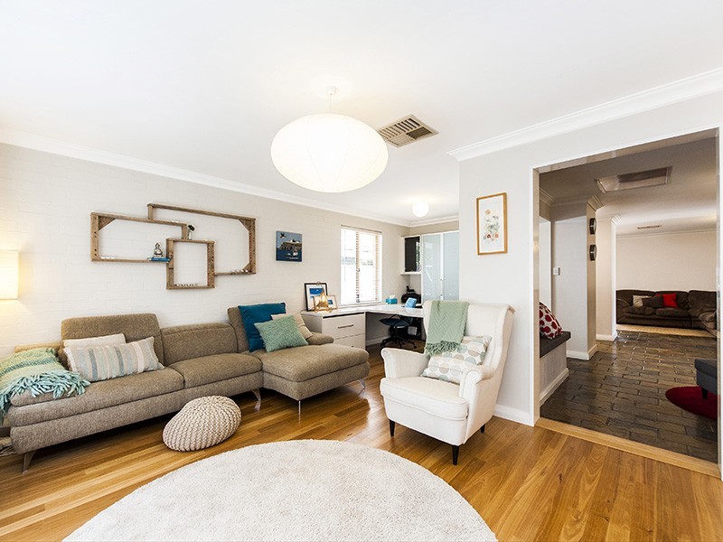 34 Bibra Drive, Bibra Lake WA 6163