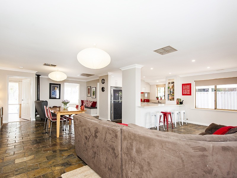 34 Bibra Drive, Bibra Lake WA 6163